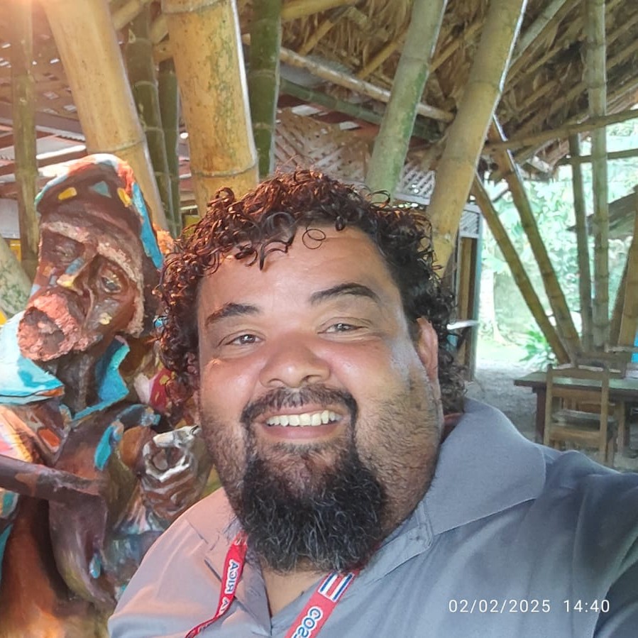 Danny Campos - CEO of Vamos de Ray